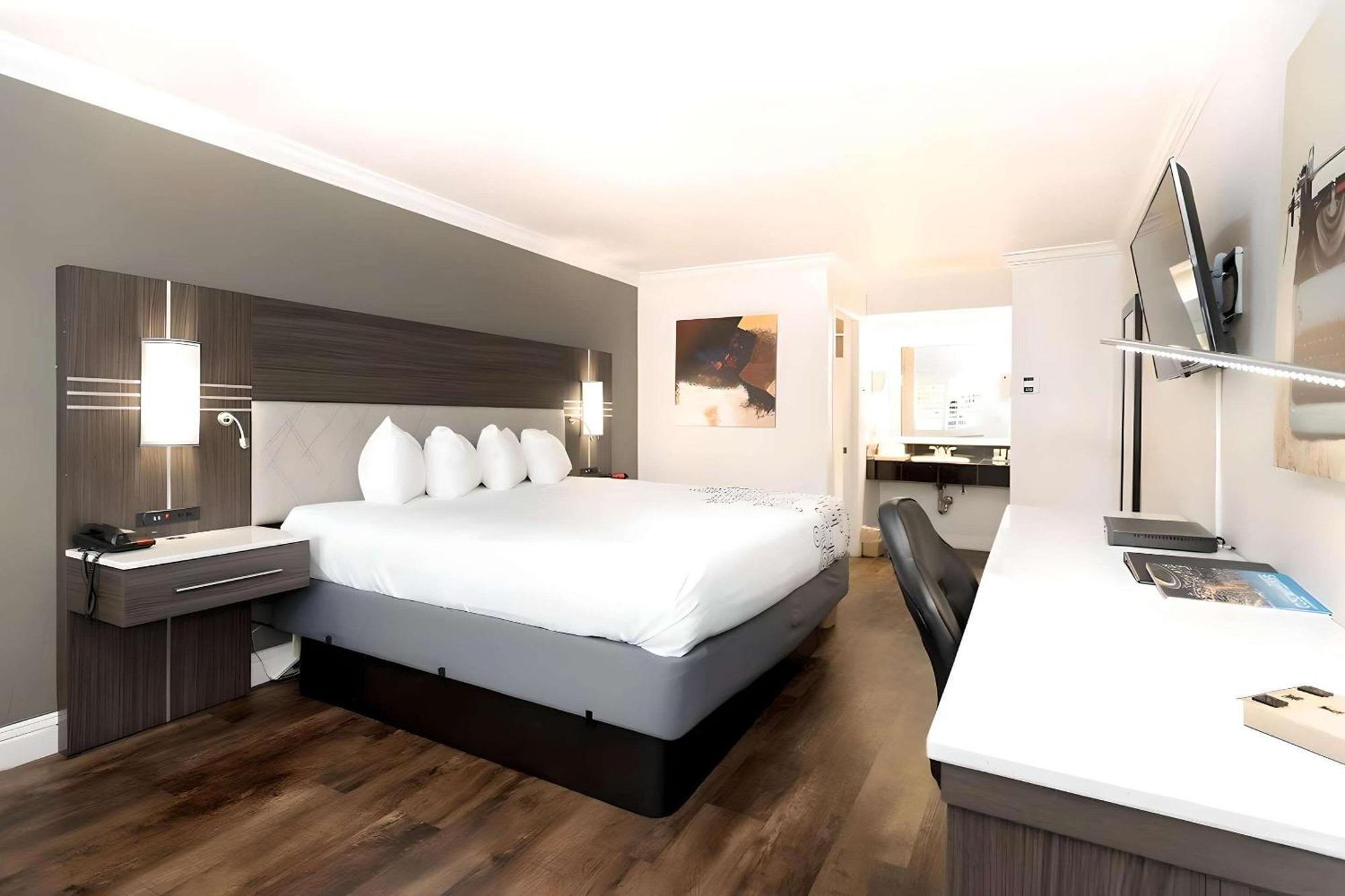 Rodeway Inn San Jose Hwy-101 Tully Rd Exit المظهر الخارجي الصورة