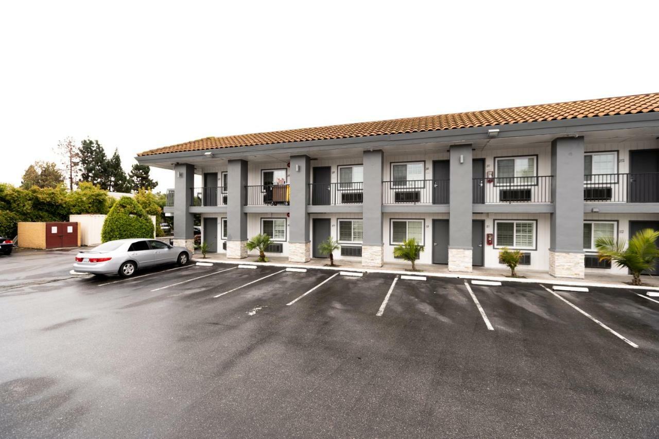 Rodeway Inn San Jose Hwy-101 Tully Rd Exit المظهر الخارجي الصورة