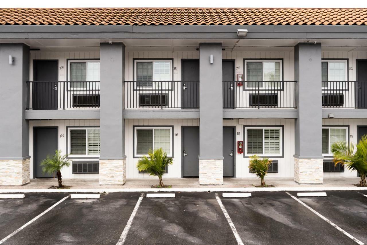 Rodeway Inn San Jose Hwy-101 Tully Rd Exit المظهر الخارجي الصورة
