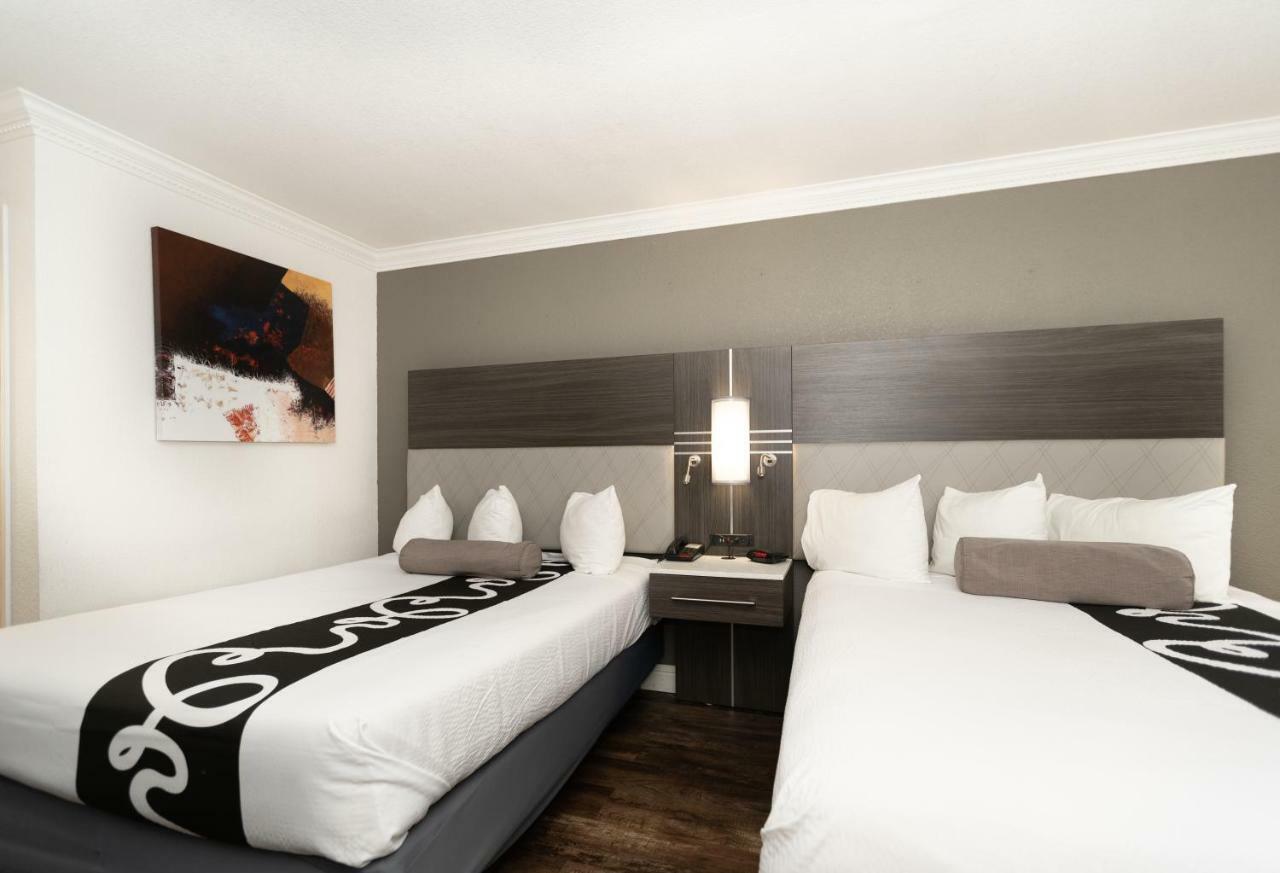 Rodeway Inn San Jose Hwy-101 Tully Rd Exit المظهر الخارجي الصورة